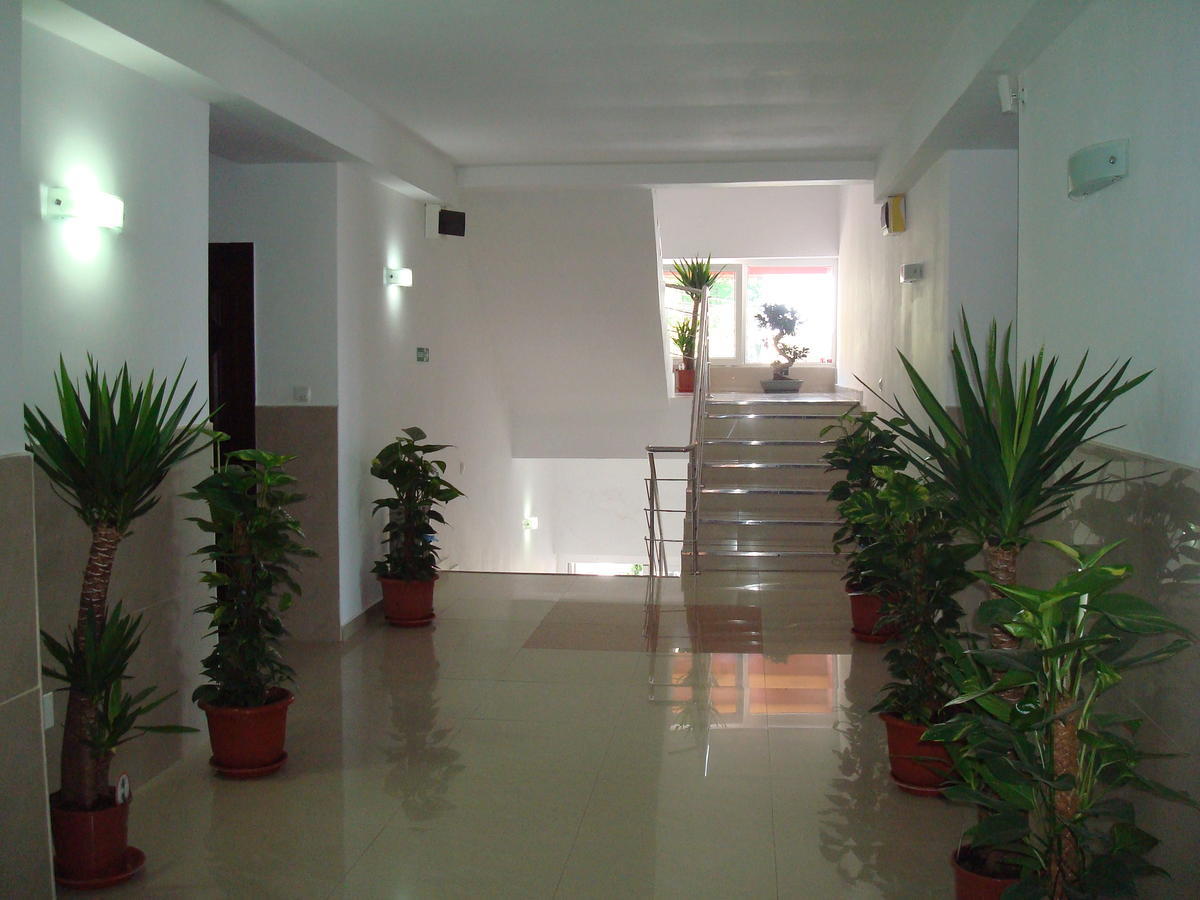 Hotel Prestige Costinesti Esterno foto