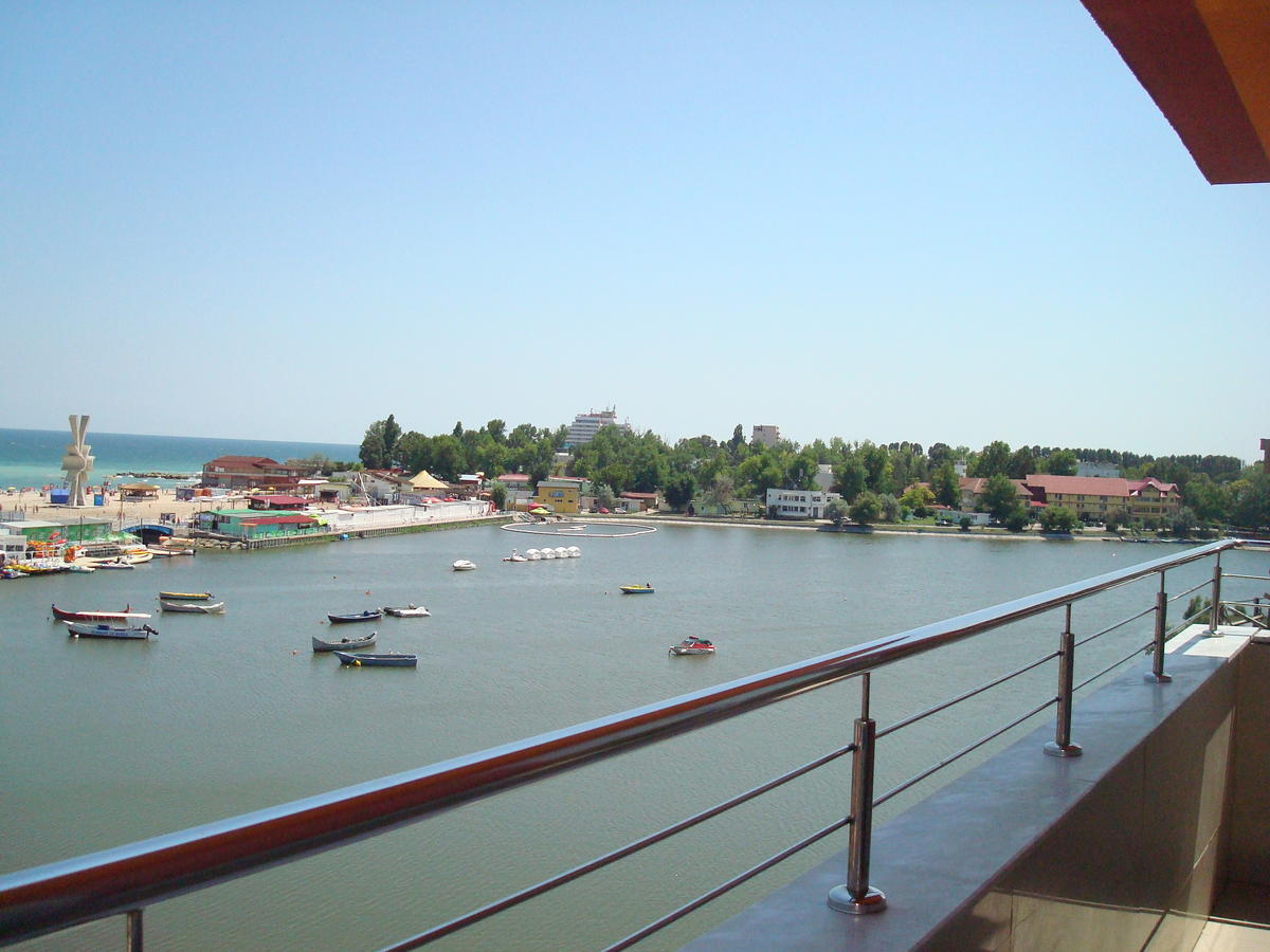 Hotel Prestige Costinesti Esterno foto