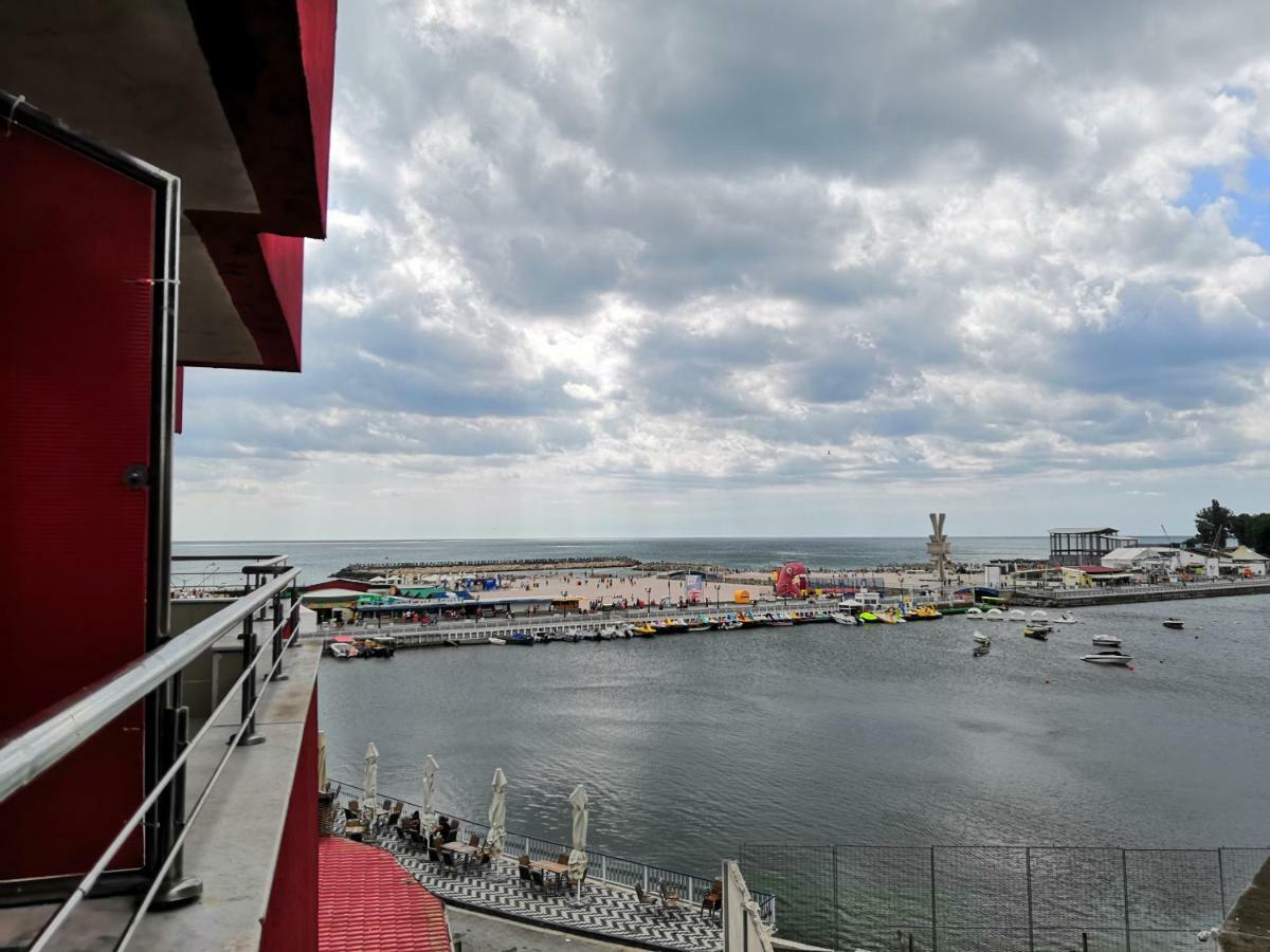 Hotel Prestige Costinesti Esterno foto